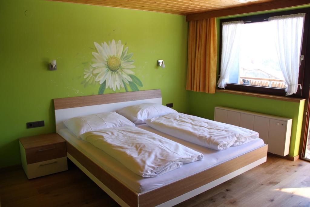 Katharinahof Ferienpension Sibratsgfäll Habitación foto